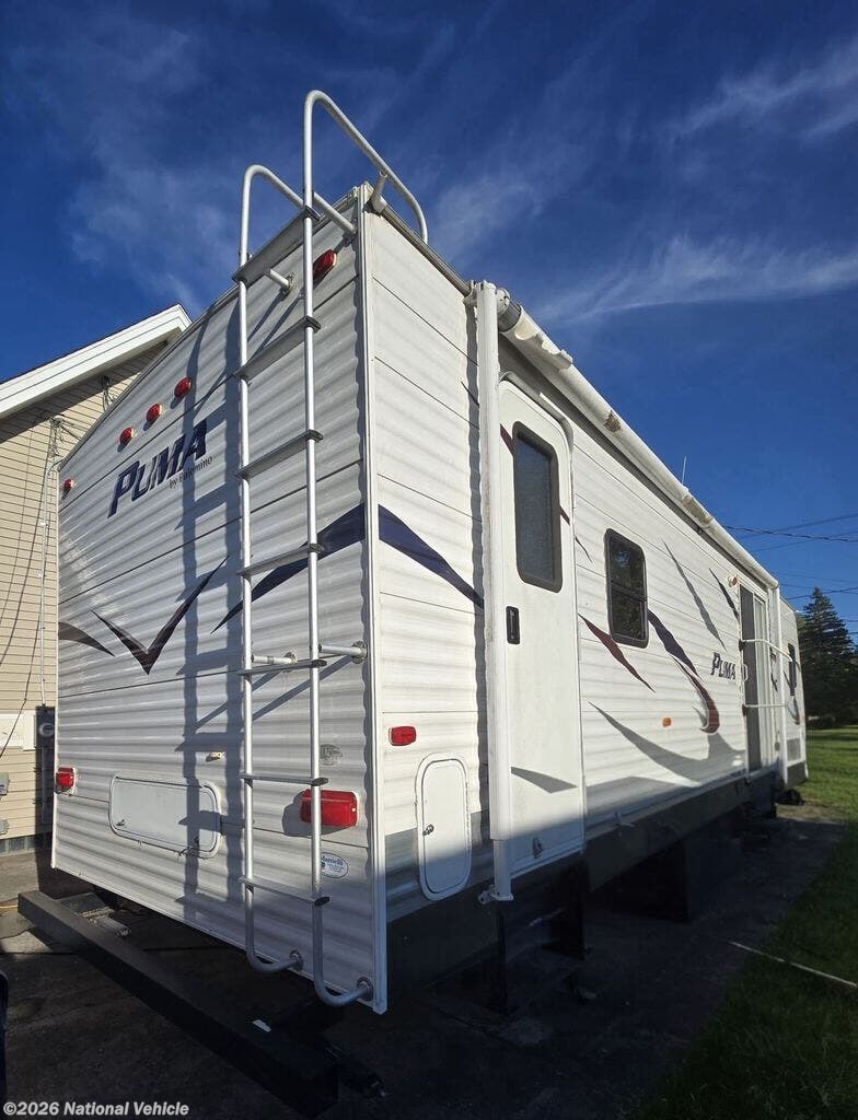 Used 2014 Palomino Puma 31FKBS available in Lockport, New York