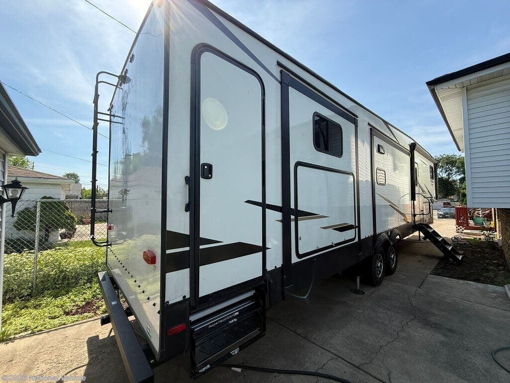 2022 Phoenix 367BH by Shasta from National Vehicle in Chicago, Illinois