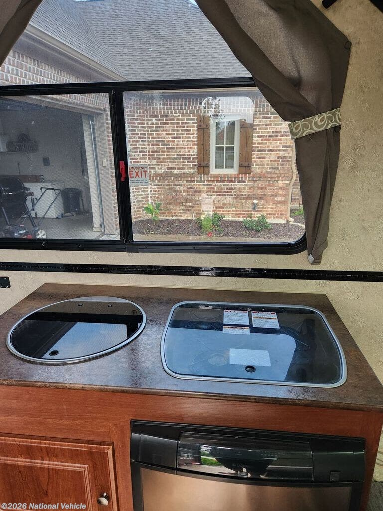 Used 2015 Forest River Flagstaff Hard Side T19QBHW available in Cedar Hill, Texas
