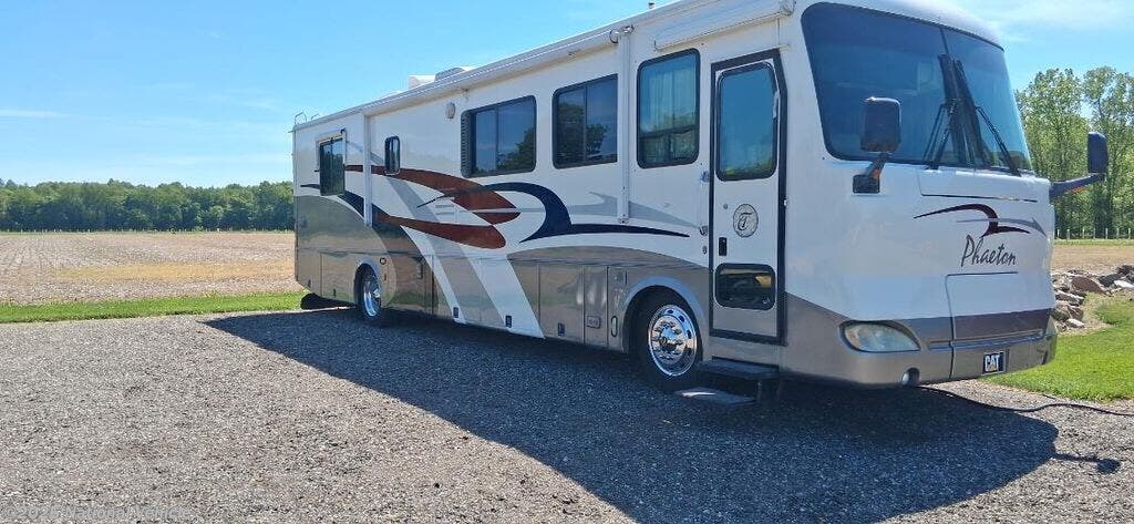 2003 Tiffin Phaeton 38GH - Used Class A For Sale by National Vehicle in Charlotte, Michigan