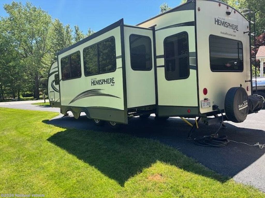 2019 Forest River Salem Hemisphere GLX 273RL - Used Travel Trailer For Sale by National Vehicle in Chagrin Falls, Ohio