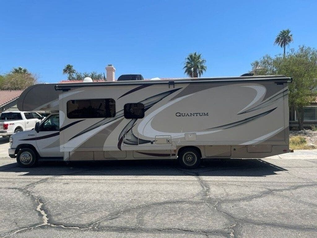 2017 Thor Motor Coach Quantum 31WS - Used Class C For Sale by National Vehicle in Cathedral City, California
