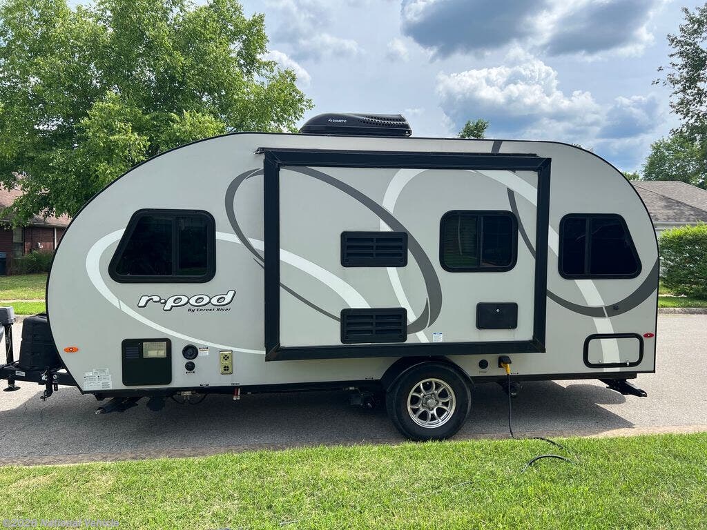 2019 Forest River R-Pod 190 - Used Travel Trailer For Sale by National Vehicle in Fayetteville, Arkansas