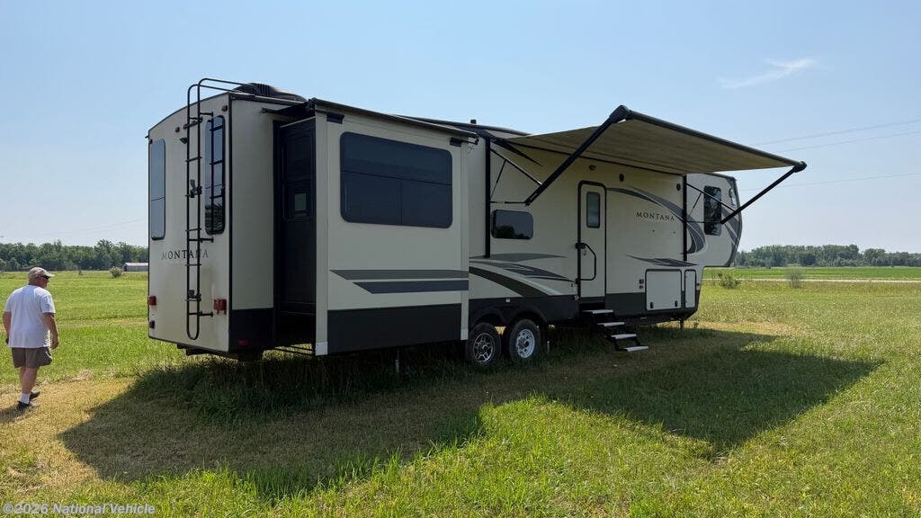 2018 Keystone Montana High Country 379RD - Used Fifth Wheel For Sale by National Vehicle in Gladwin, Michigan
