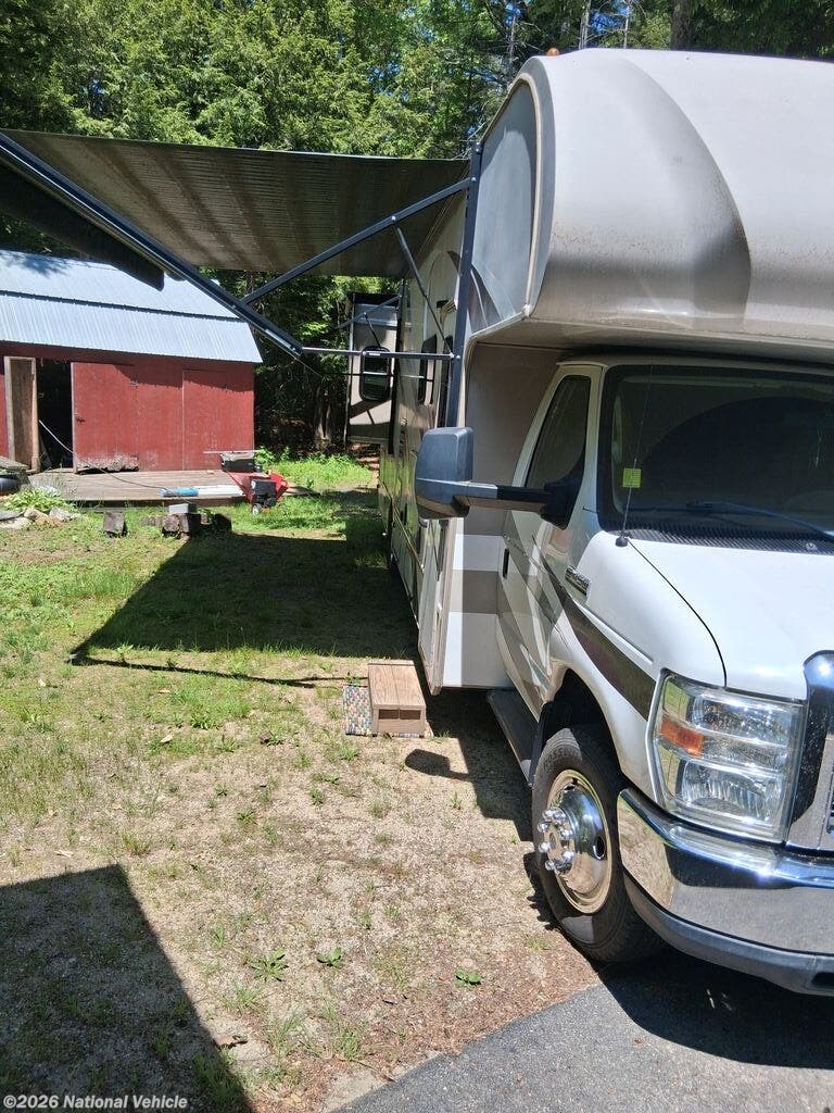 2015 Thor Motor Coach Four Winds 31L - Used Class C For Sale by National Vehicle in Rindge, New Hampshire