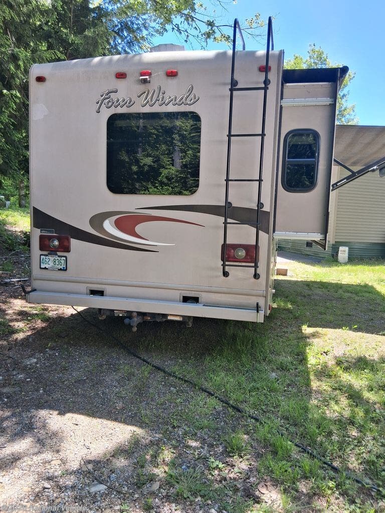 Used 2015 Thor Motor Coach Four Winds 31L available in Rindge, New Hampshire
