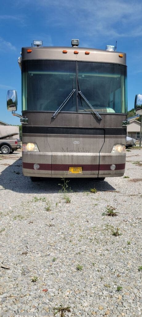 2003 Mandalay Coach 38B by Four Winds from National Vehicle in Nashville, Indiana