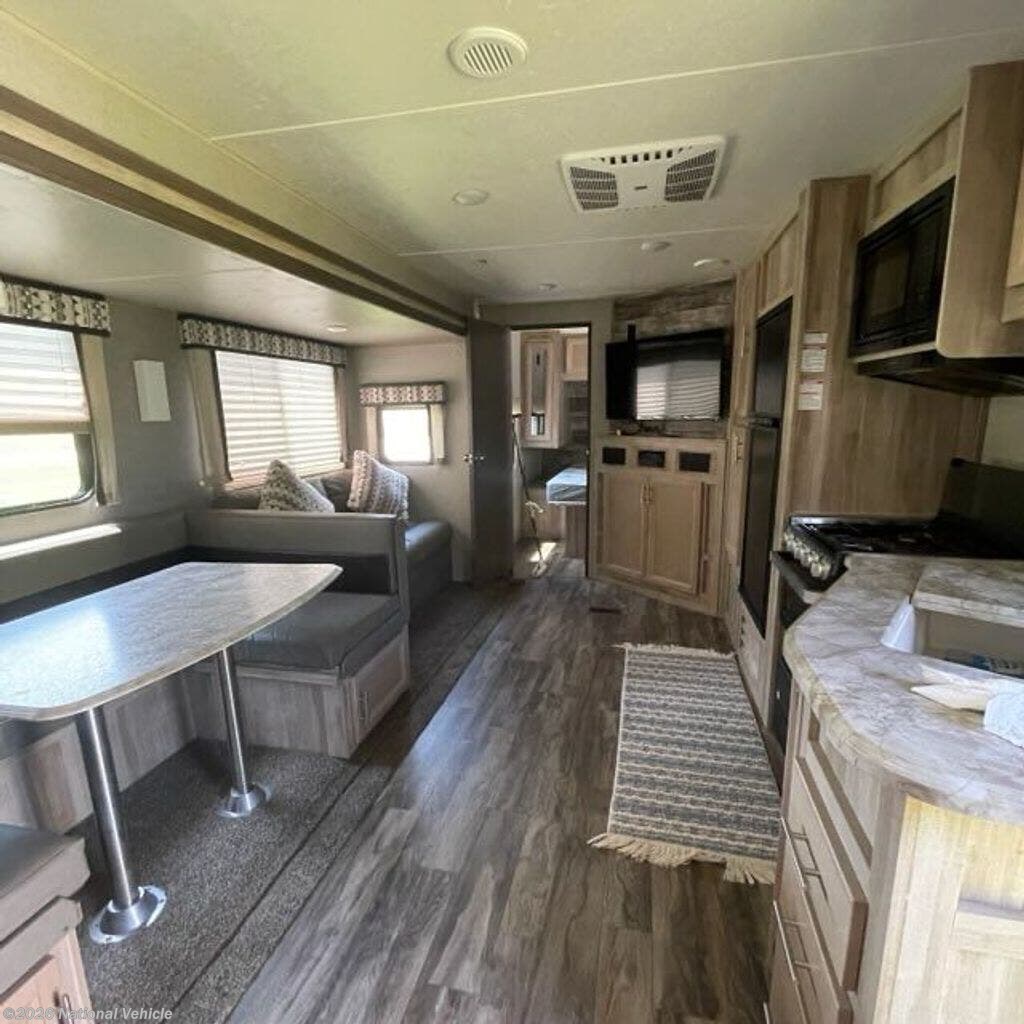 Used 2021 Coachmen Catalina Legacy 263BHSCK available in Marion, Ohio