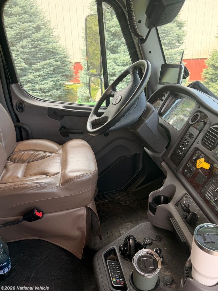 2020 Seneca 37L by Jayco from National Vehicle in Waterloo, Nebraska