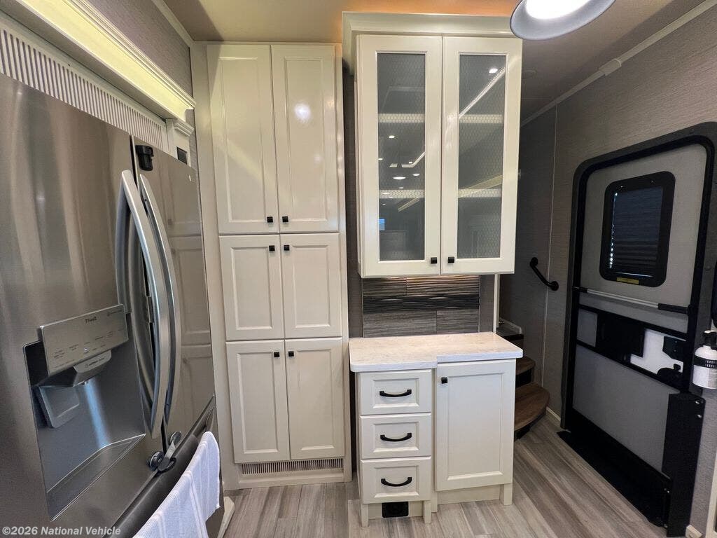 2022 Vanleigh Beacon 42RDB - Used Fifth Wheel For Sale by National Vehicle in Elberta, Alabama