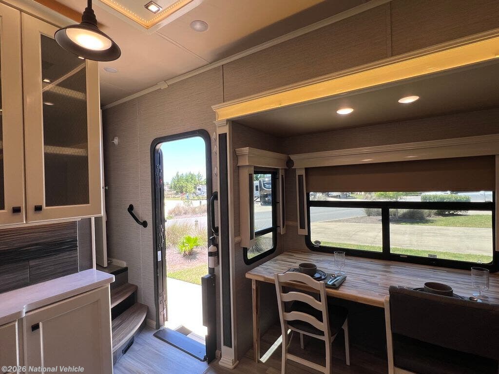 Used 2022 Vanleigh Beacon 42RDB available in Elberta, Alabama