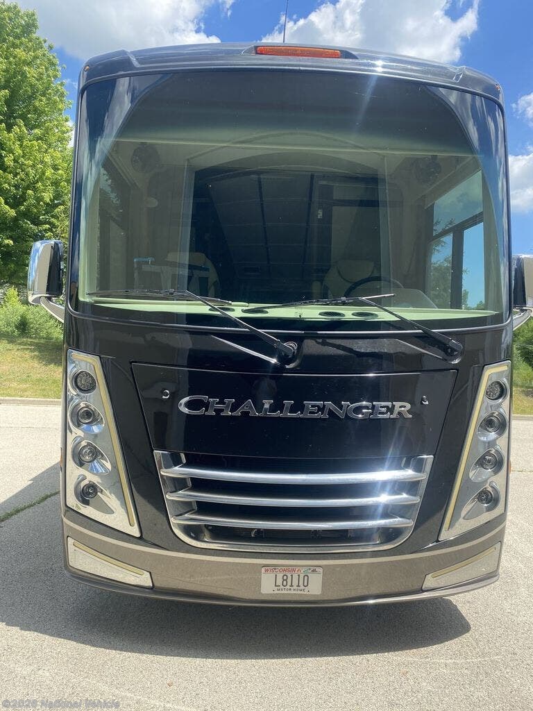 2022 Thor Motor Coach Challenger 35MQ - Used Class A For Sale by National Vehicle in Slinger, Wisconsin