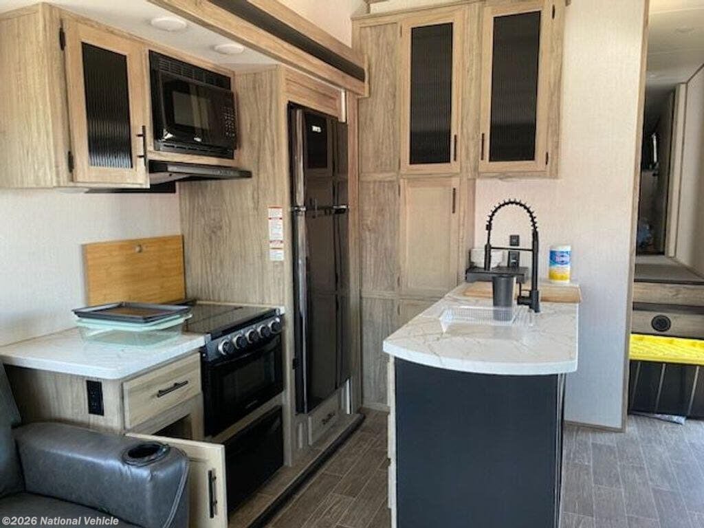 2021 Forest River Cherokee Arctic Wolf 3660SUITE - Used Fifth Wheel For Sale by National Vehicle in Aurora, Colorado