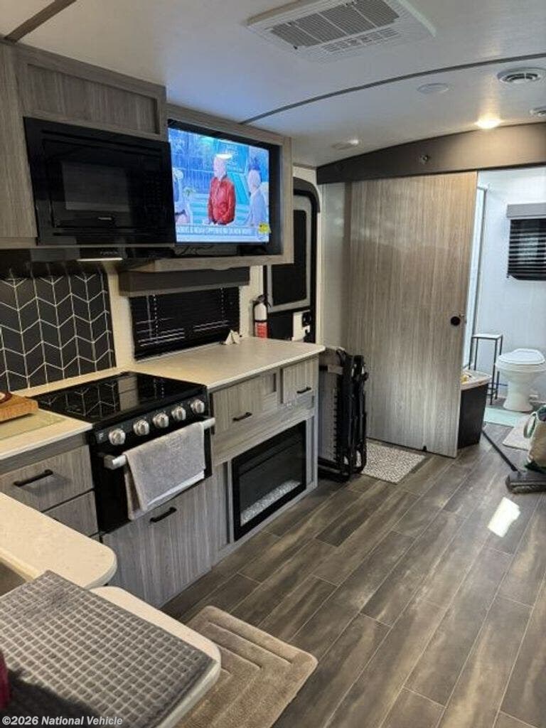 2023 Keystone Passport Grand Touring 2400RB - Used Travel Trailer For Sale by National Vehicle in Cullman, Alabama