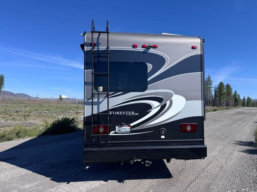 2016 Forest River Forester MBS 2401W - Used Class C For Sale by National Vehicle in Canyondam, California