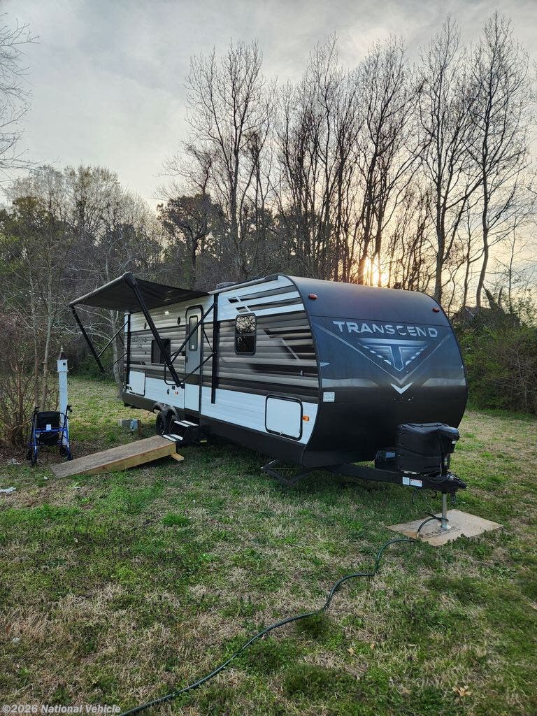 2022 Grand Design Transcend Xplor 261BH - Used Travel Trailer For Sale by National Vehicle in Brentwood, Tennessee