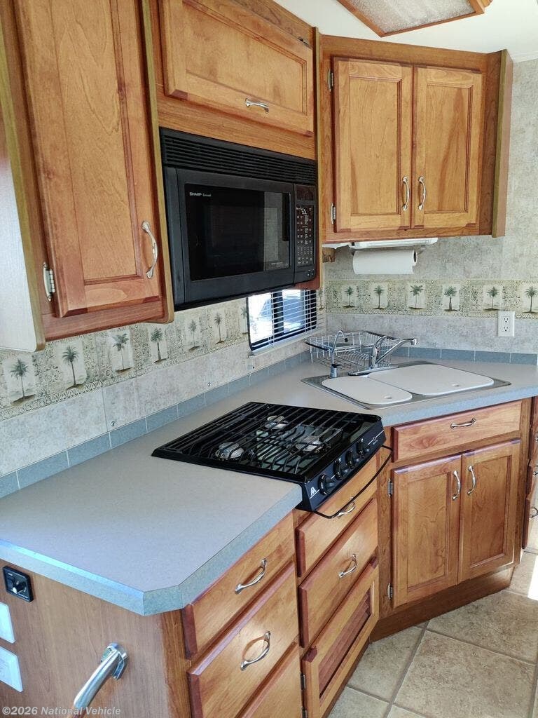 2006 Monarch SE 33SFS by Monaco RV from National Vehicle in Medford, Oregon