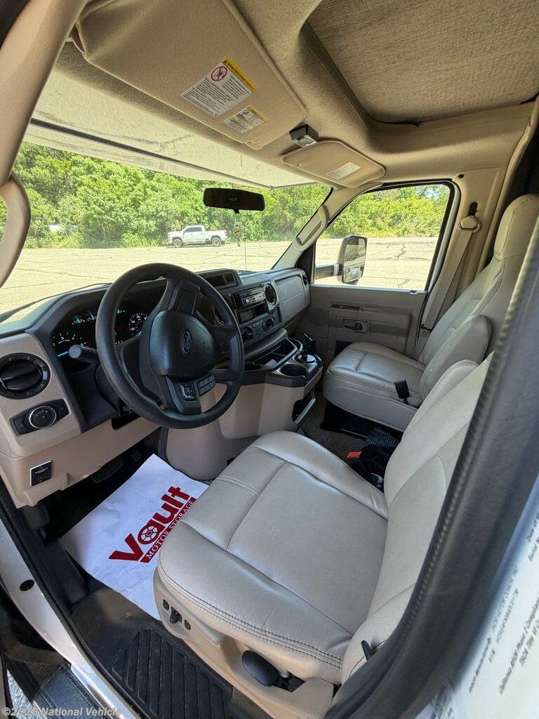 2021 Chateau 31E by Thor Motor Coach from National Vehicle in Nashua, New Hampshire
