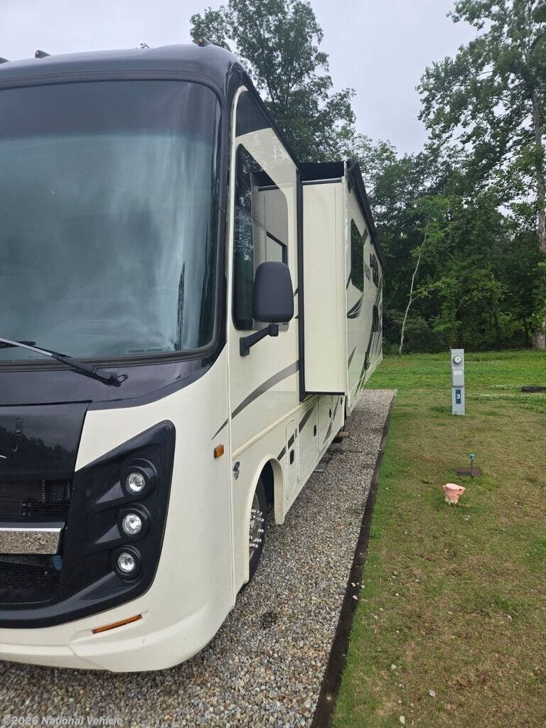 2023 Entegra Coach Vision 29F - Used Class A For Sale by National Vehicle in Cumming, Georgia