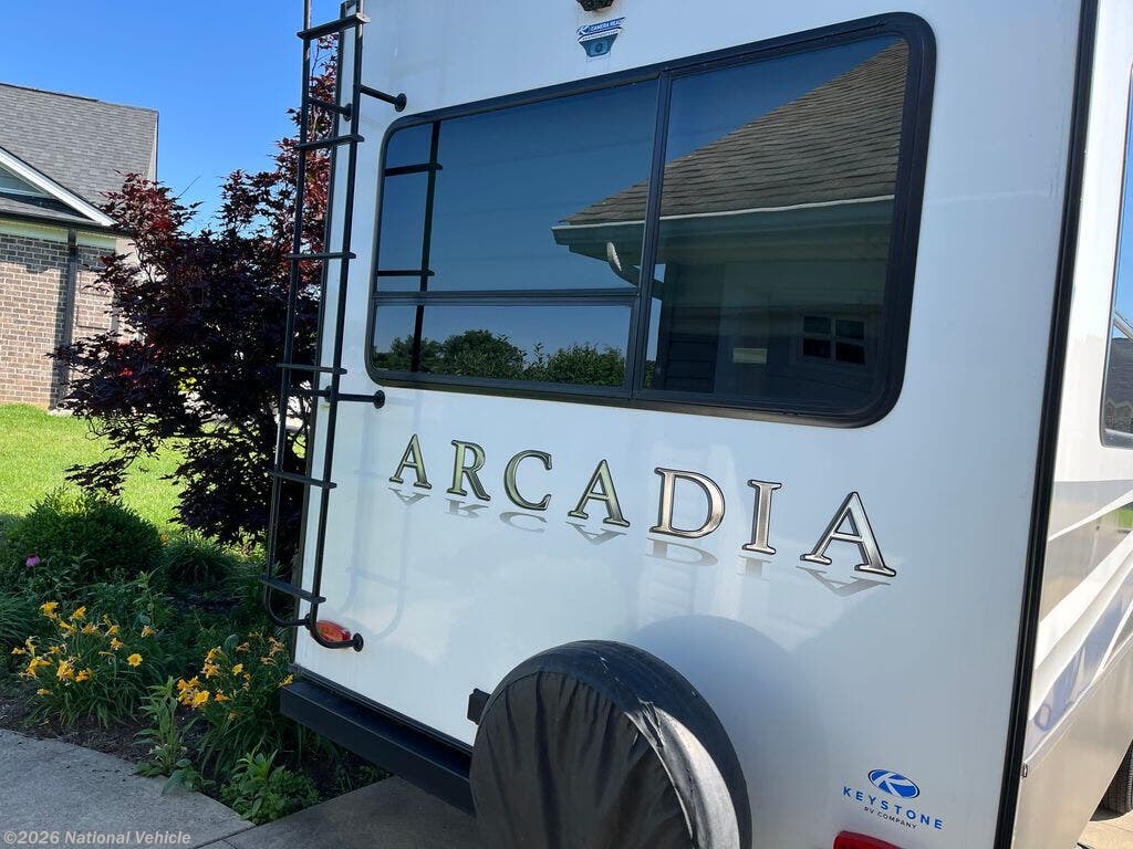 2022 Keystone Arcadia 3250RL - Used Fifth Wheel For Sale by National Vehicle in Cynthiana, Kentucky