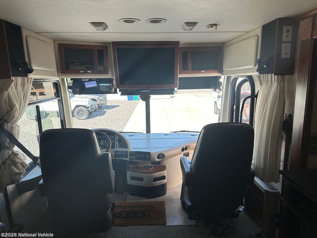 2005 Discovery 39L by Fleetwood from National Vehicle in Sandy, Utah