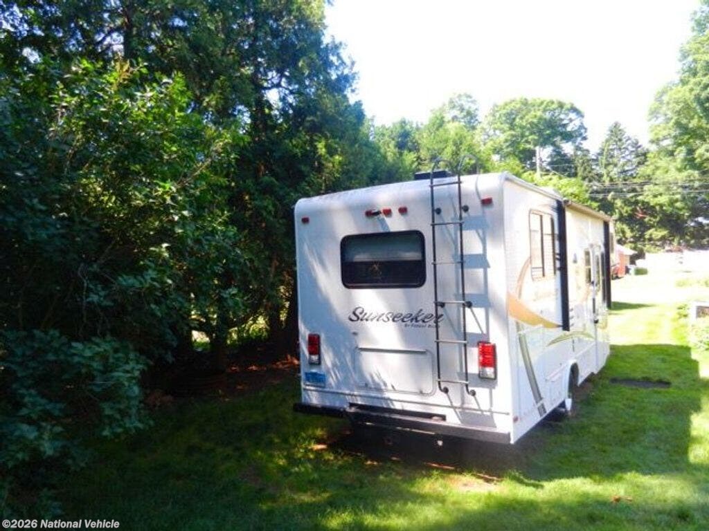 2015 Forest River Sunseeker 2650S - Used Class C For Sale by National Vehicle in Cromwell, Connecticut