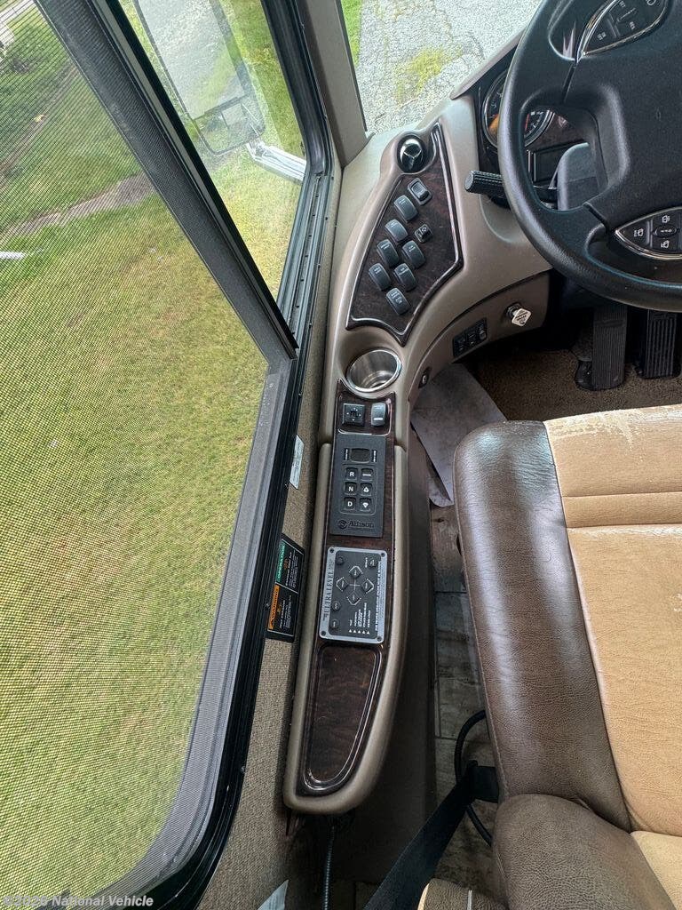 2016 Thor Motor Coach Venetian 37M - Used Class A For Sale by National Vehicle in Chardon, Ohio