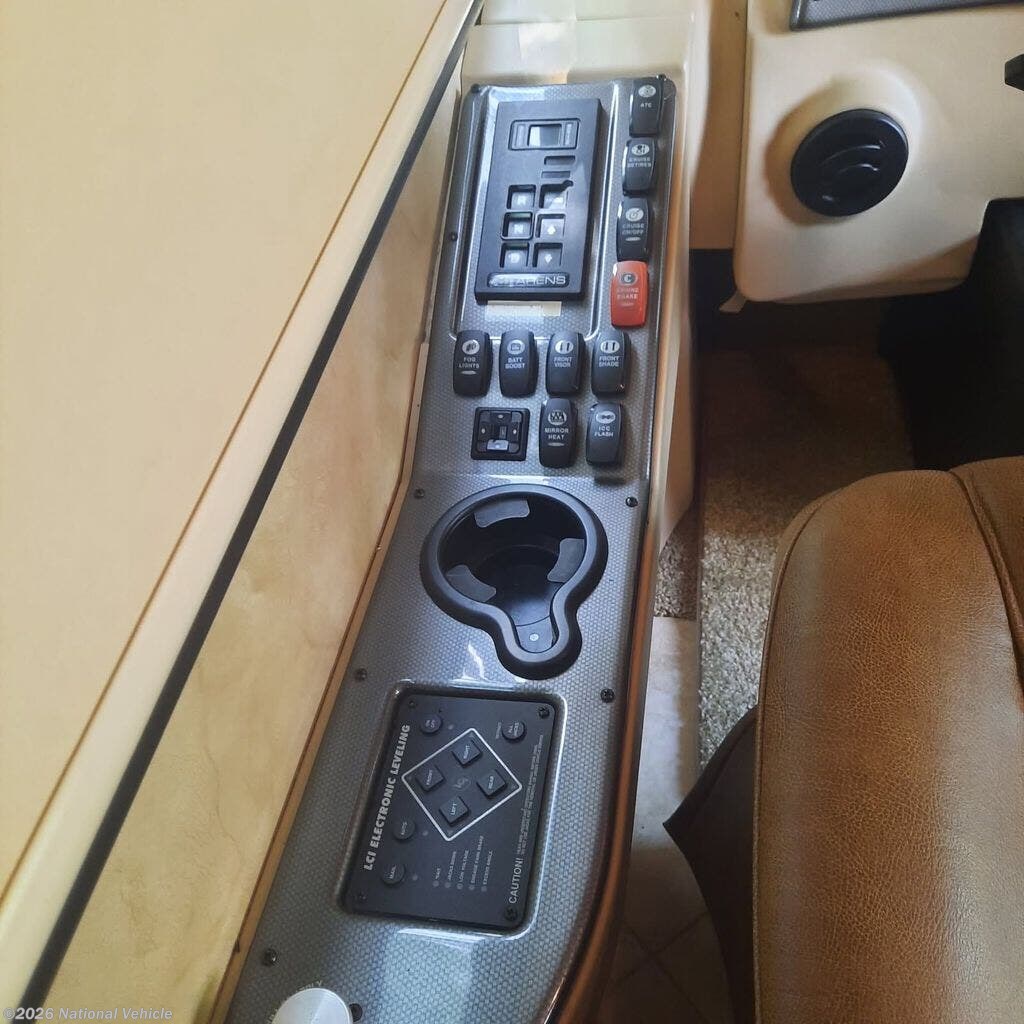 2011 Cayman 36PFT by Monaco RV from National Vehicle in Lebanon, Connecticut