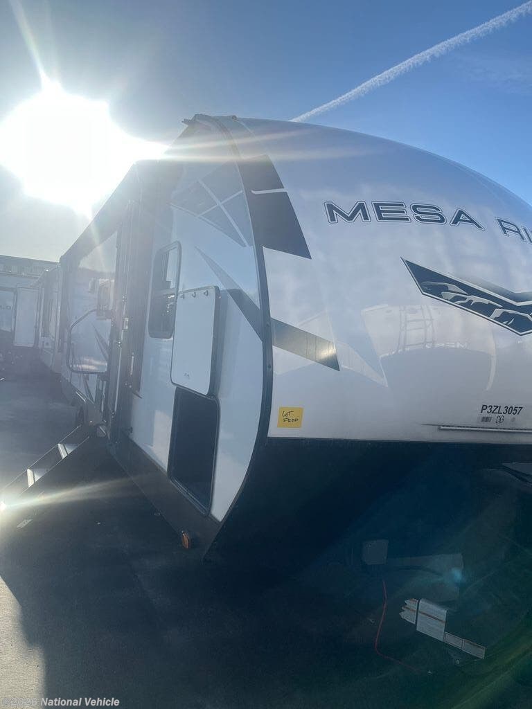 2023 Highland Ridge Mesa Ridge S-Lite 261BH - Used Travel Trailer For Sale by National Vehicle in Stansbury Park, Utah