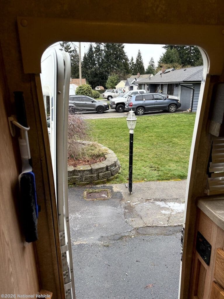 Used 2005 Coachmen Concord 225RK available in Burien, Washington