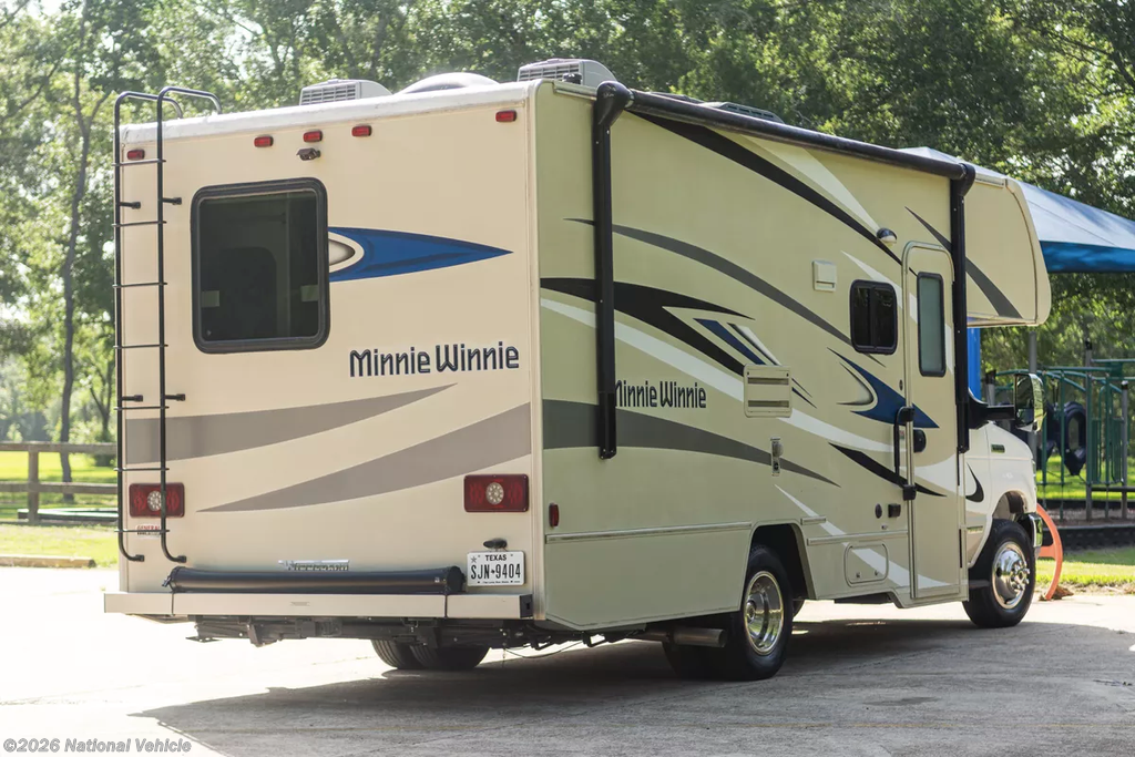 2021 Winnebago Minnie Winnie 22M - Used Class C For Sale by National Vehicle in Houston, Texas
