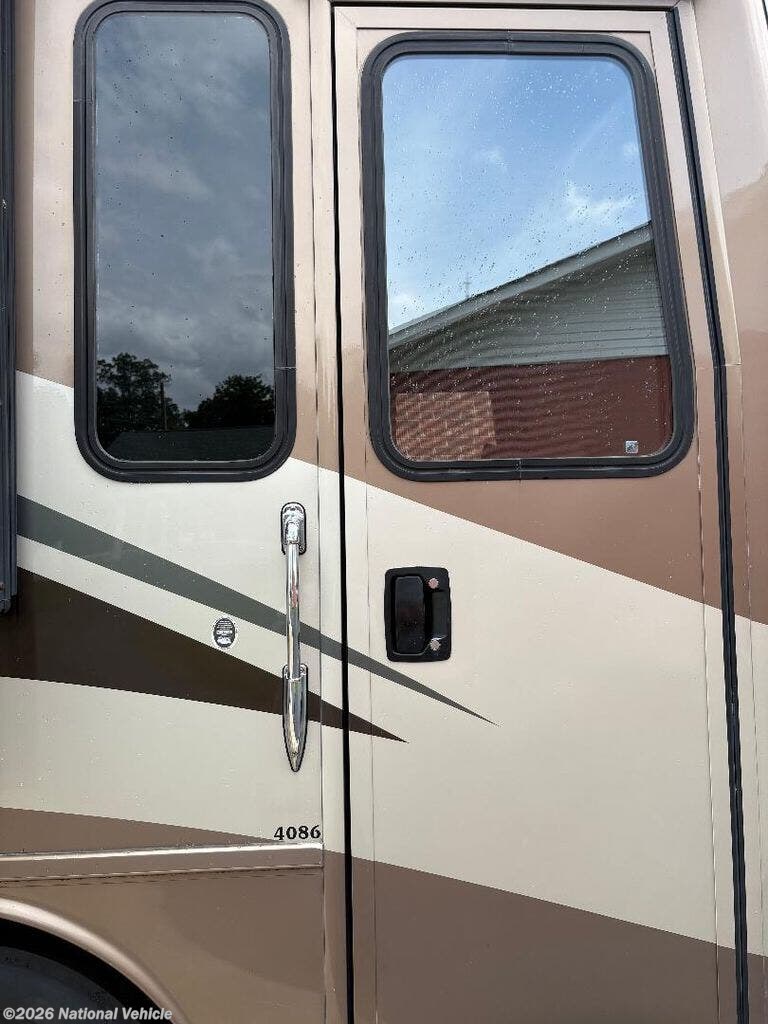 2010 Newmar Dutch Star 4086 - Used Class A For Sale by National Vehicle in Chattanooga, Tennessee