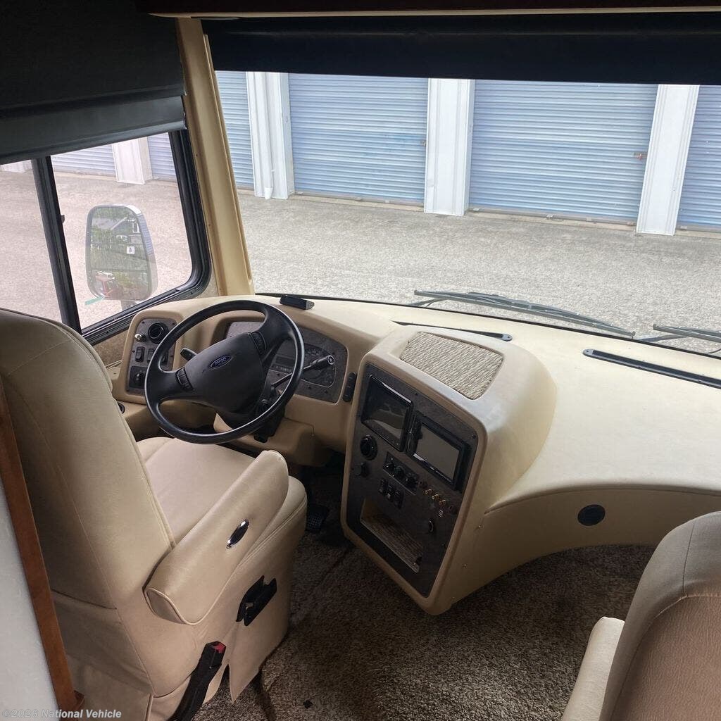 Used 2015 Newmar Canyon Star 3914 available in Bellefontaine, Ohio
