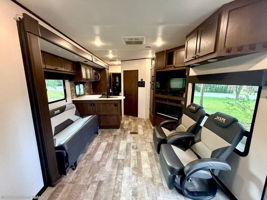 2022 XLR Hyperlite HD 3016 by Forest River from National Vehicle in Green Cove Springs, Florida