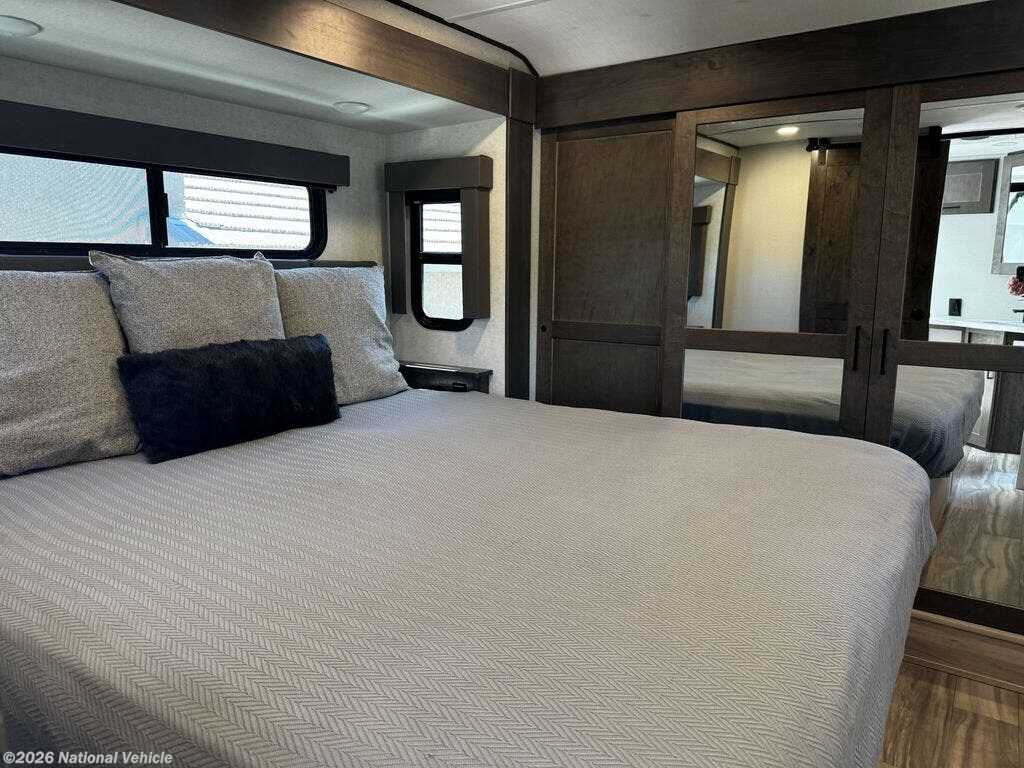 Used 2022 Alliance RV Valor 40V13 available in Hesperia, California