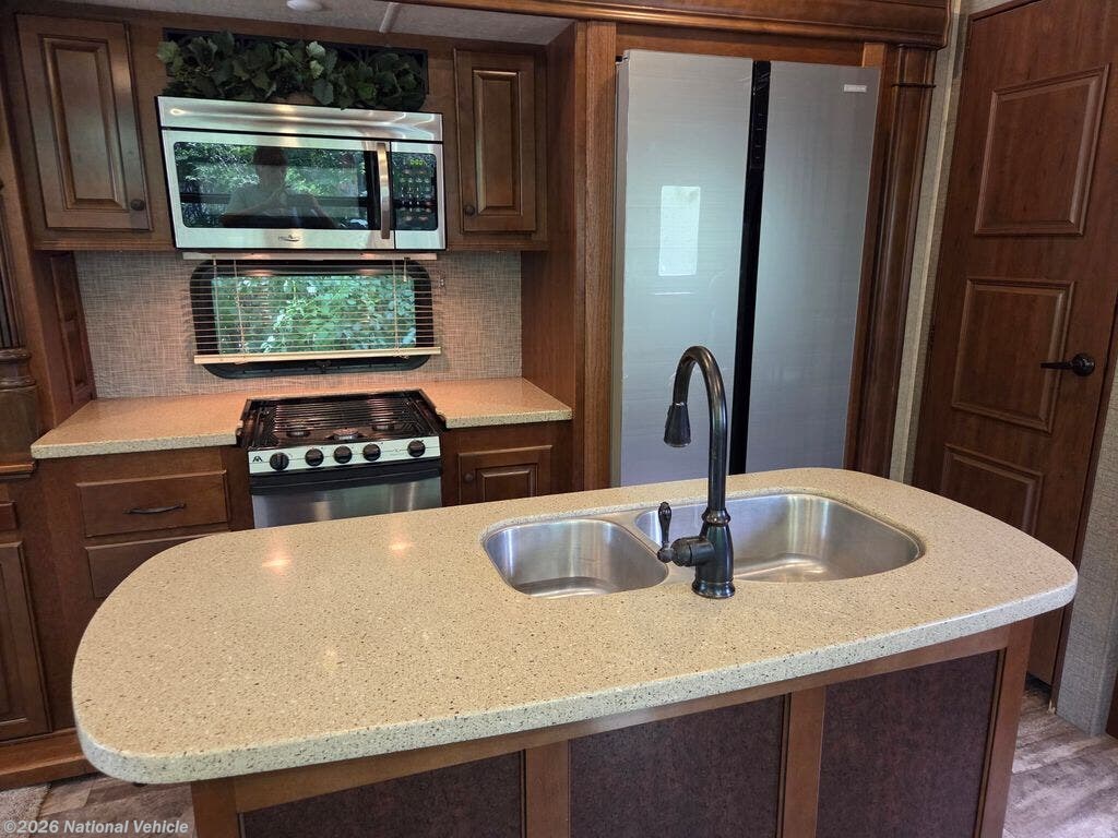 Used 2016 Heartland Bighorn 3160EL available in Wauconda, Illinois