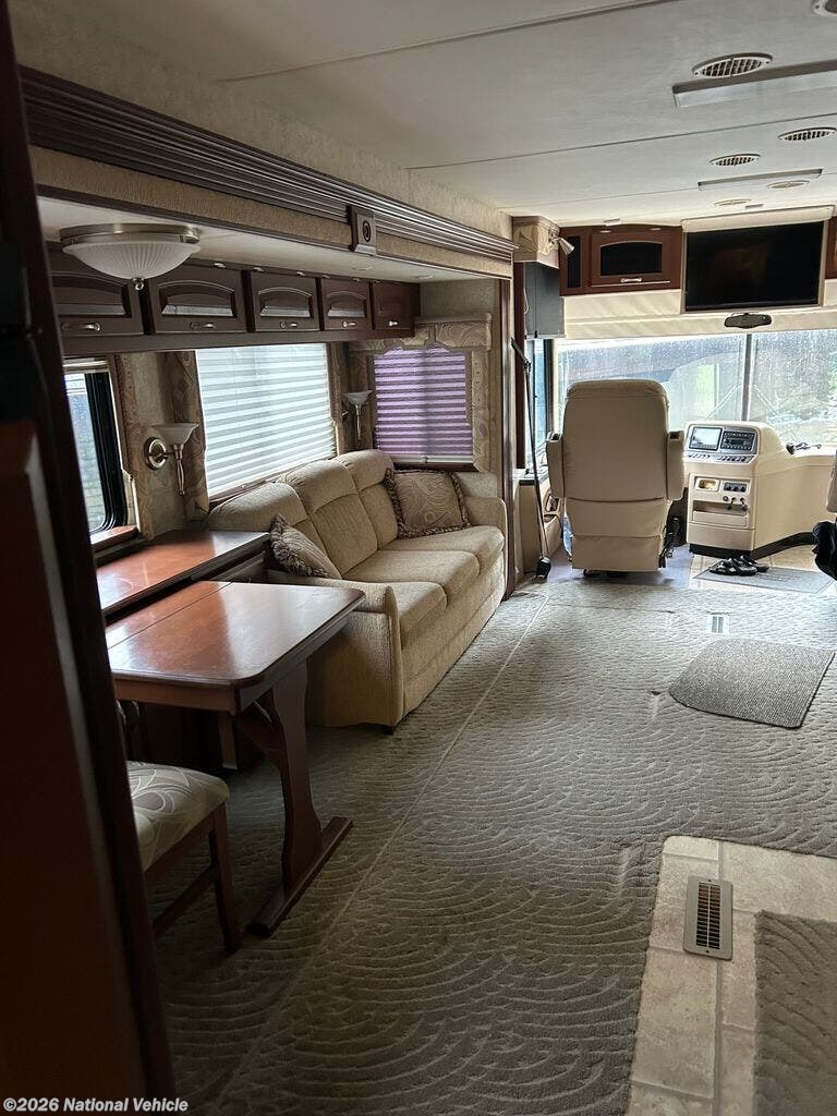 2005 Newmar Kountry Star 3910 - Used Class A For Sale by National Vehicle in Elm Grove, Wisconsin