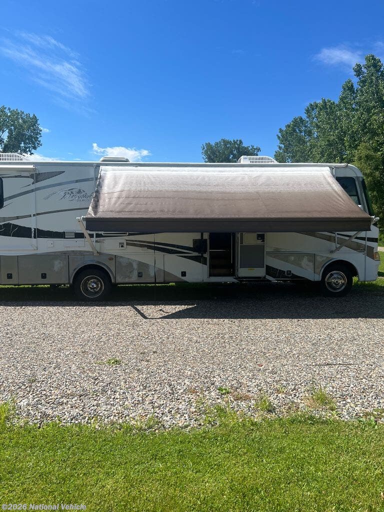 2009 Daybreak 3578 by Damon from National Vehicle in Summerfield, Florida
