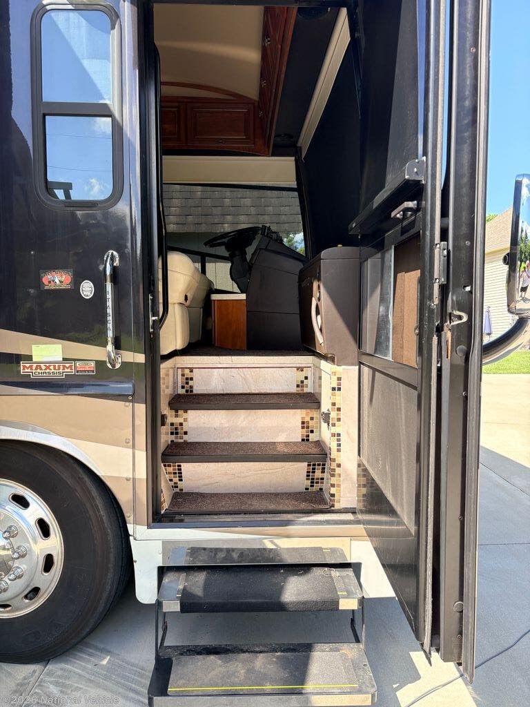 2013 Itasca Ellipse 42QD - Used Class A For Sale by National Vehicle in Lancaster, Kentucky