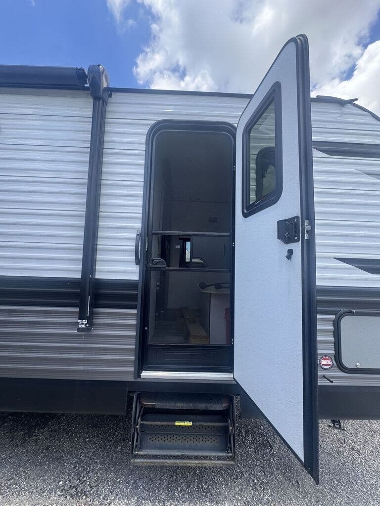 2024 Jayco Jay Flight 265RLS - Used Travel Trailer For Sale by National Vehicle in St. Petersburg, Florida