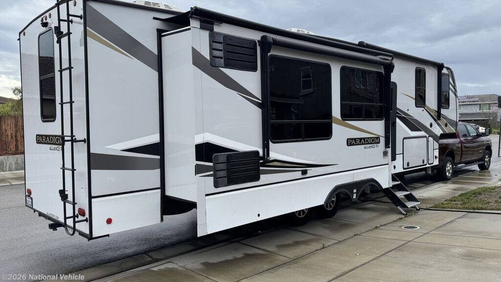 2021 Alliance RV Paradigm 372RK - Used Fifth Wheel For Sale by National Vehicle in Manteca, California