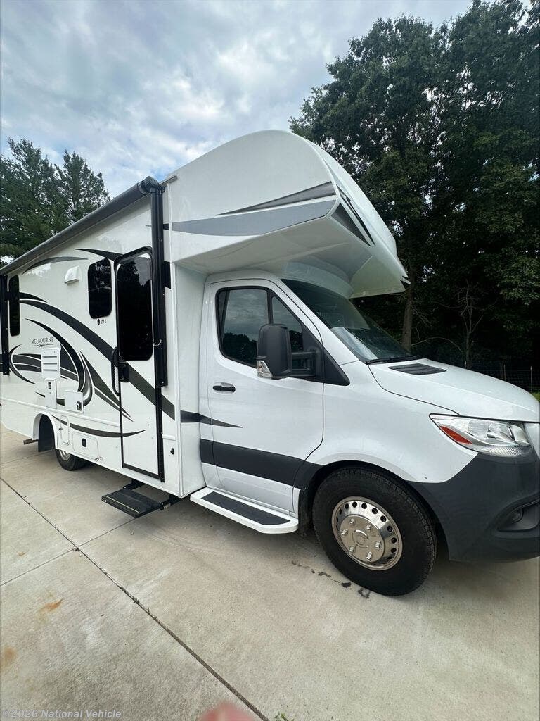 2022 Jayco Melbourne 24L - Used Class C For Sale by National Vehicle in Albion, Michigan