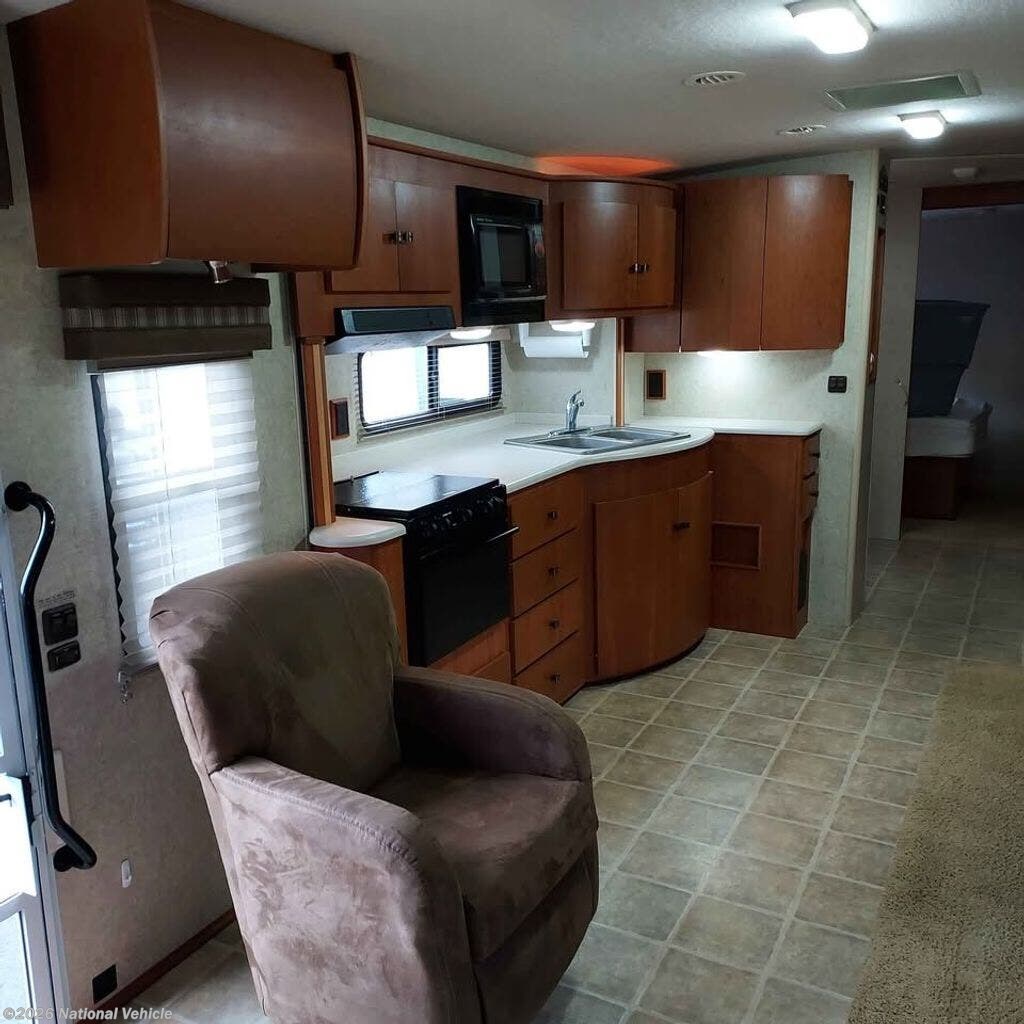 Used 2008 Winnebago Sightseer 34M available in Thurmont, Maryland