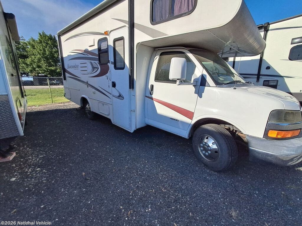2015 Forest River Sunseeker LE 2250S - Used Class C For Sale by National Vehicle in Hondo, Texas