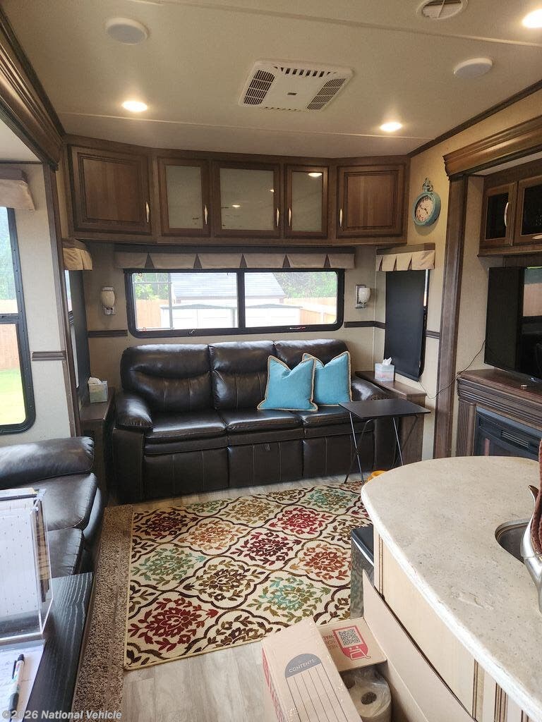 2017 Grand Design Solitude 321RL - Used Fifth Wheel For Sale by National Vehicle in Princeton, Texas