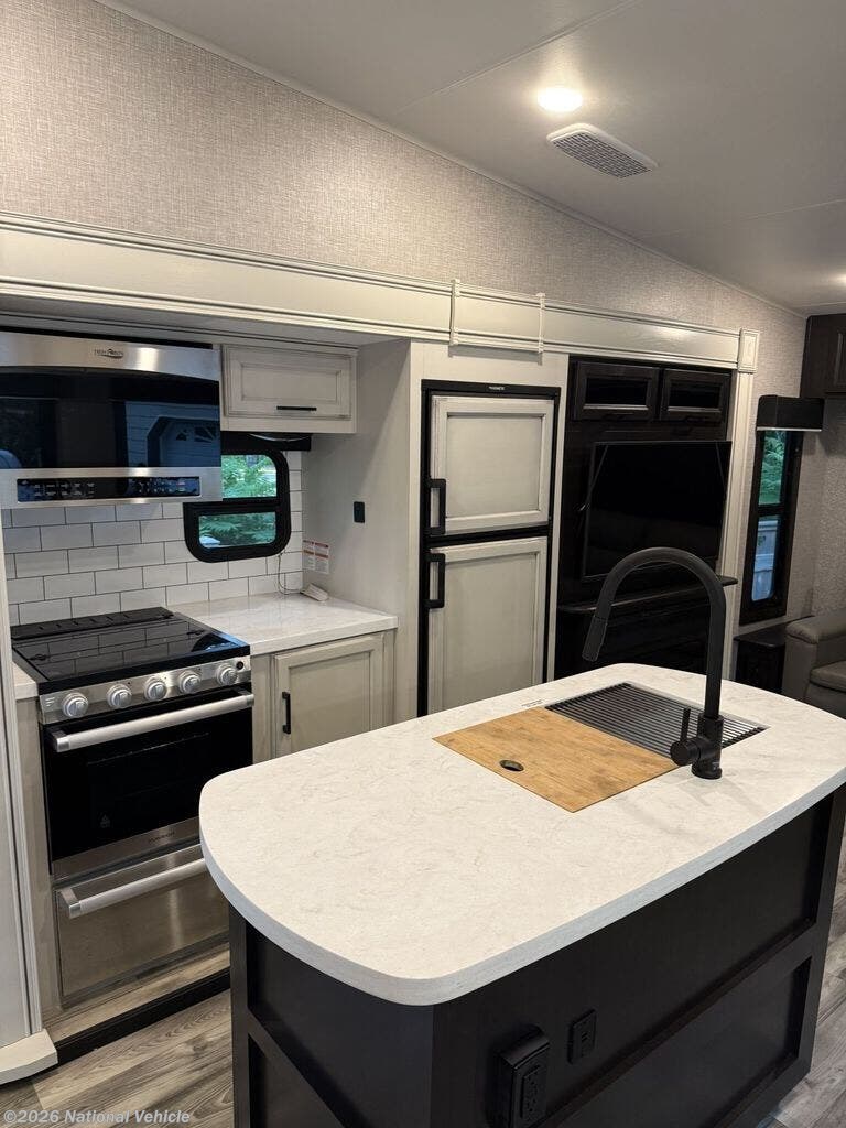 2022 Jayco Eagle HT 28.5RSTS - Used Fifth Wheel For Sale by National Vehicle in Jamesport, New York