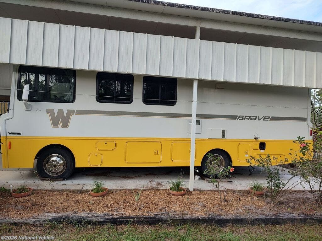2015 Winnebago Brave 26A - Used Class A For Sale by National Vehicle in Indian Lake Estates, Florida