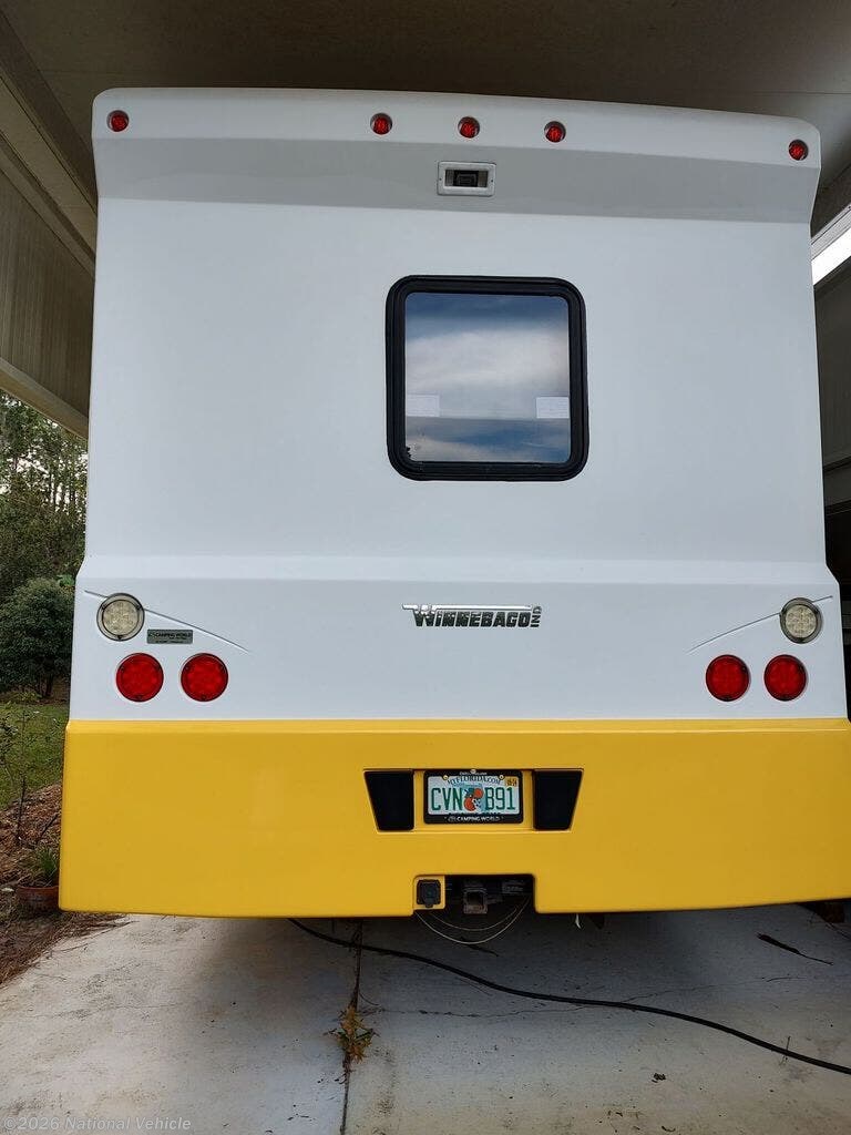 2015 Brave 26A by Winnebago from National Vehicle in Indian Lake Estates, Florida