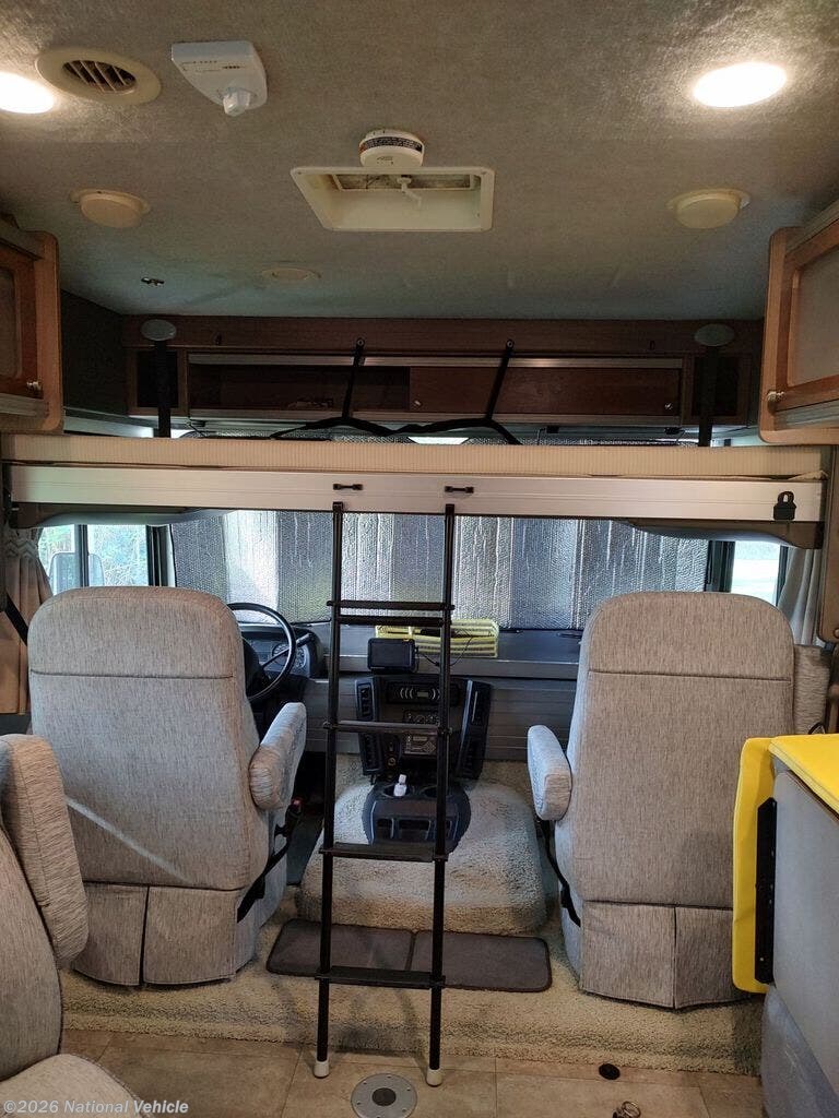 Used 2015 Winnebago Brave 26A available in Indian Lake Estates, Florida