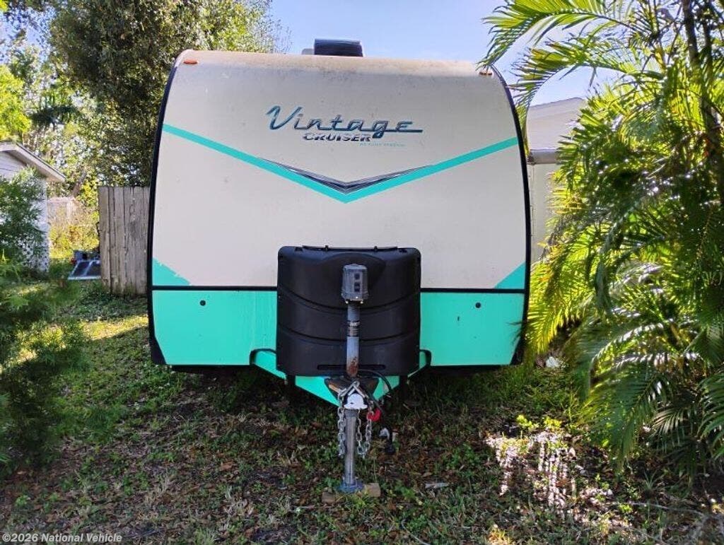 2021 Gulf Stream Vintage Cruiser 19CSK - Used Travel Trailer For Sale by National Vehicle in Fort Myers, Florida